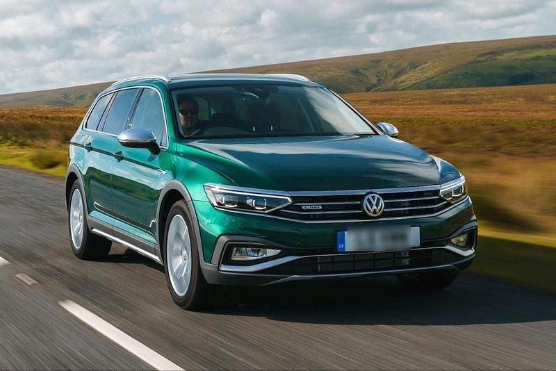 Grün Gebraucht 2019 VW Passat Alltrack Kombi | 29.000 € (Fairer Preis) - Bild 1/2