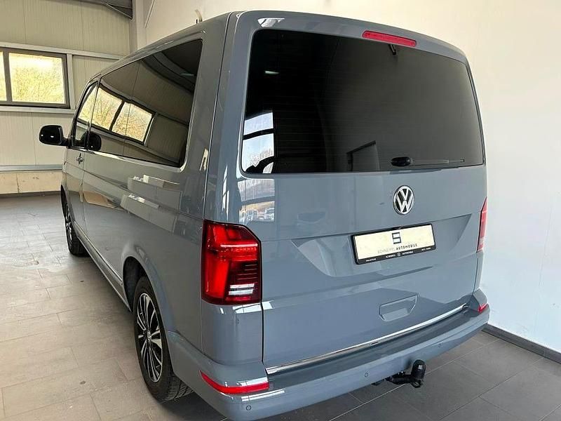 Gebraucht VW Multivan Generation Six 150 PS (110 kW) 2022 Grau Van