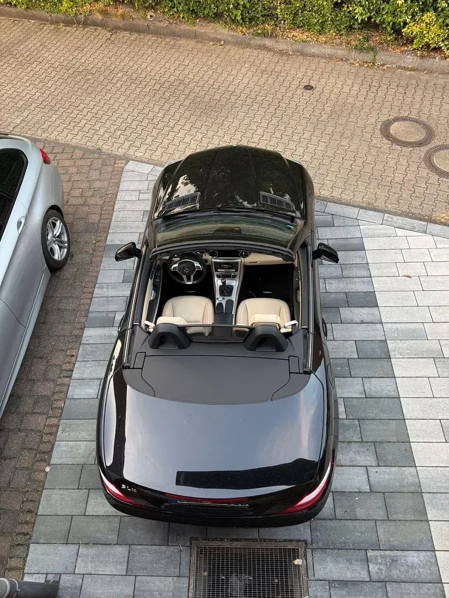 Gebraucht Mercedes SLK200 184 PS (135 kW) 2011 Schwarz Cabrio