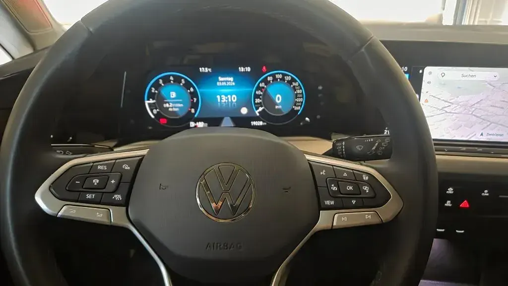 Usata VW Golf VIII Move 110 CV (80 kW) 2023 Grigio Station wagon