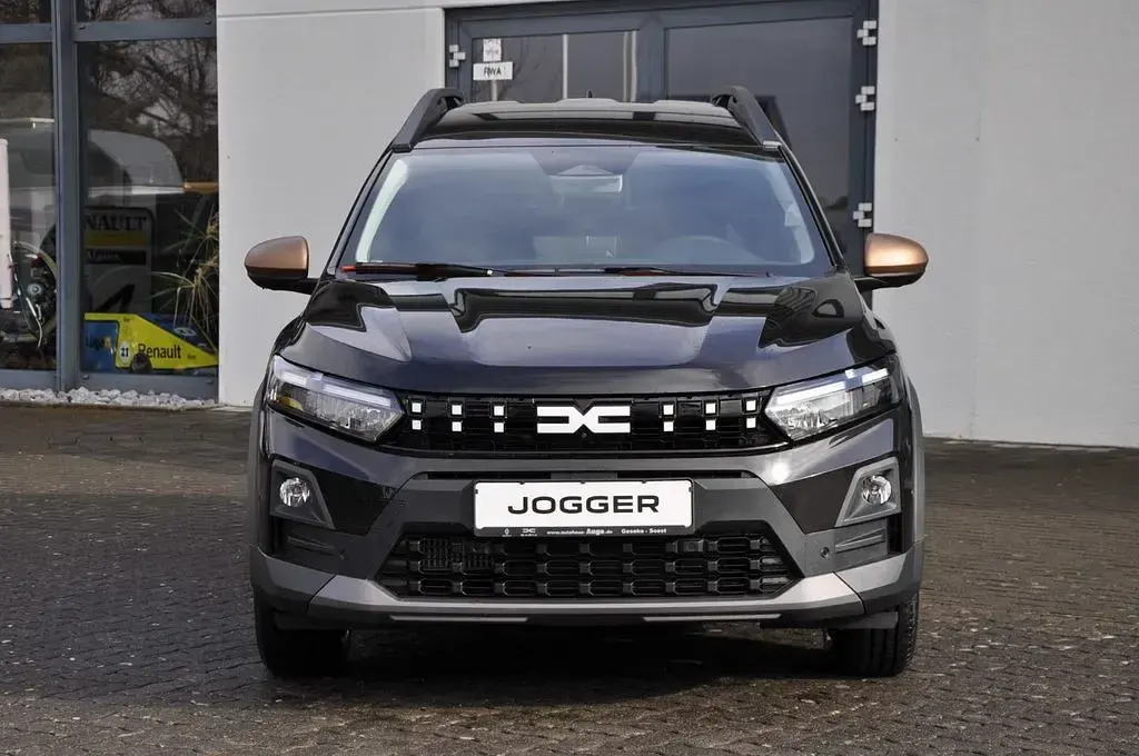 Neu Dacia Jogger Extreme 110 PS (80 kW) 2025 Schwarz Van / Kleinbus