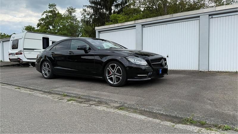Schwarz Gebraucht 2013 Mercedes CLS350 AMG Limousine | 20.500 € - Bild 1/4