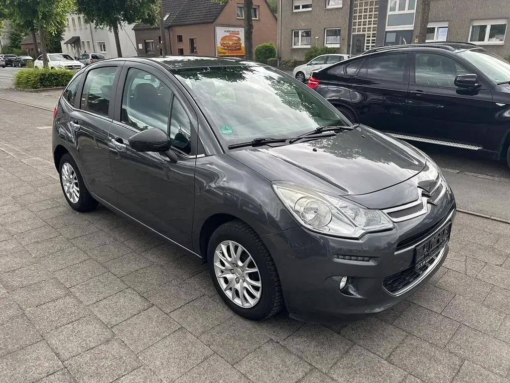 Gebraucht Citroën C3 SELECTION 82 PS (60 kW) 2015 Grau Limousine