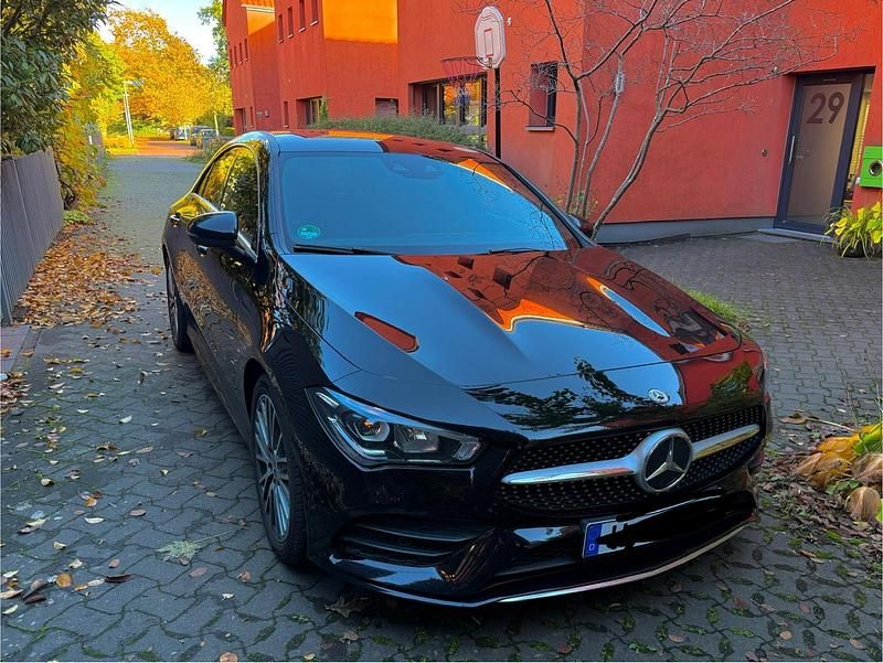 Schwarz Gebraucht 2020 Mercedes C250 Coupé | 28.000 € - Bild 1/4