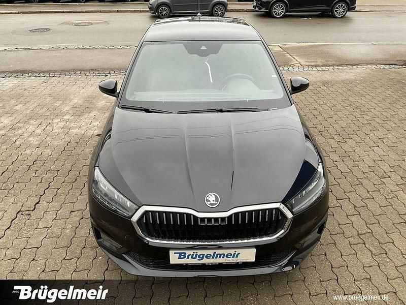 Neu Skoda Fabia Selection 95 PS (69 kW) 2025 Schwarzmagic perleffekt Limousine