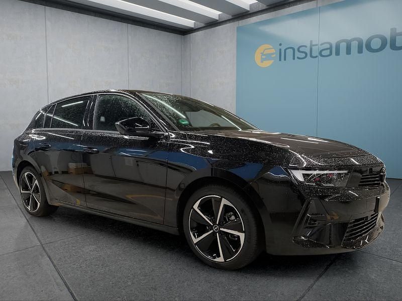Gebraucht Opel Astra 131 PS (96 kW) 2025 Schwarz Limousine