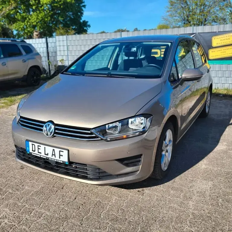 Gebraucht VW Golf Sportsvan Comfortline 110 PS (80 kW) 2015 Gold Van / Kleinbus