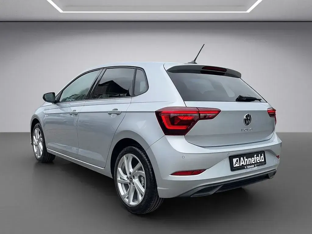 Używany VW Polo Style 116 KM (85 kW) 2024 Srebrny Hatchback
