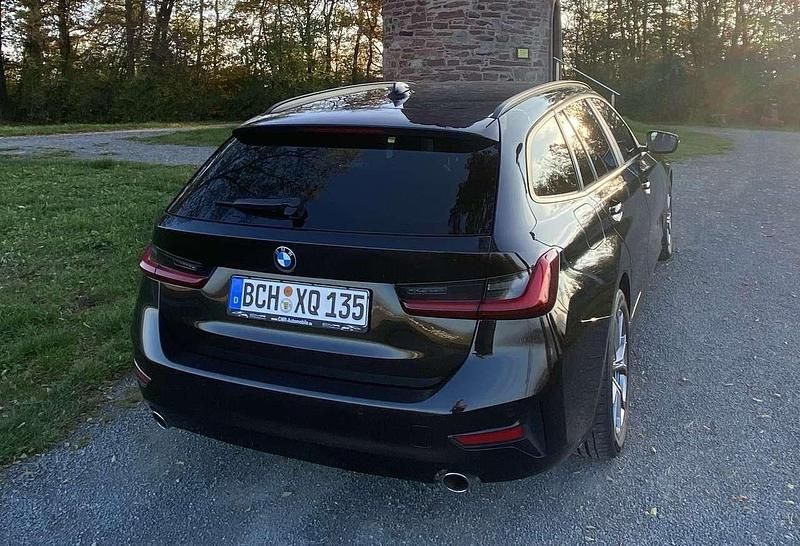 Gebraucht BMW 318 150 PS (110 kW) 2021 Kombi