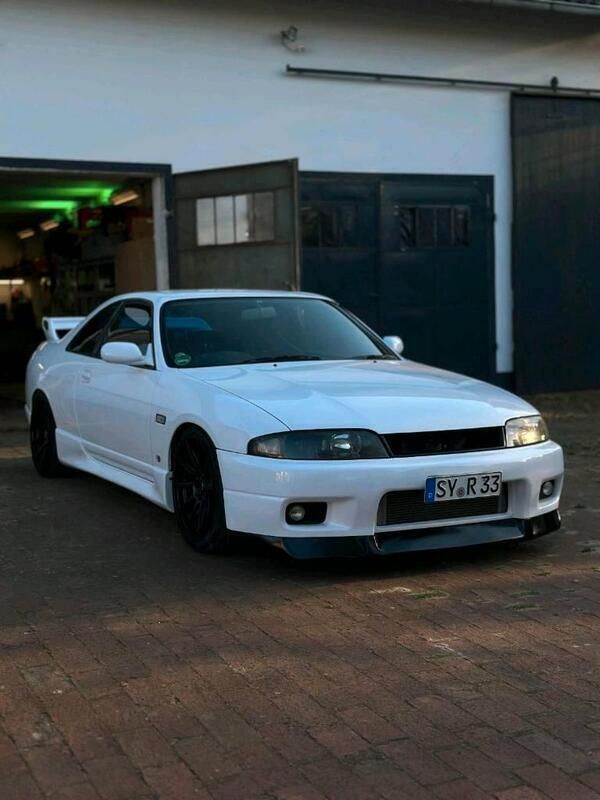 Weiß Gebraucht 1995 Nissan Skyline Coupé | 32.999 € - Bild 1/4