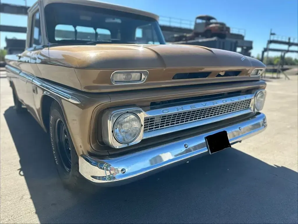 Gebraucht Chevrolet C20 306 PS (225 kW) 1966 Gold Pickup