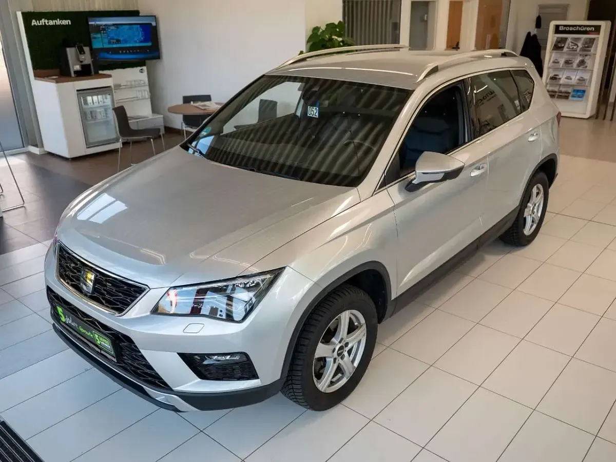Usado Seat Ateca XCELLENCE 150 CV (110 kW) 2018 Plateado SUV