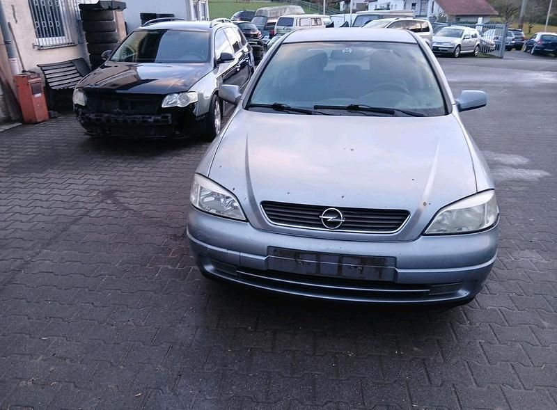 Gebraucht Opel Astra 84 PS (61 kW) 2003 Grau Limousine