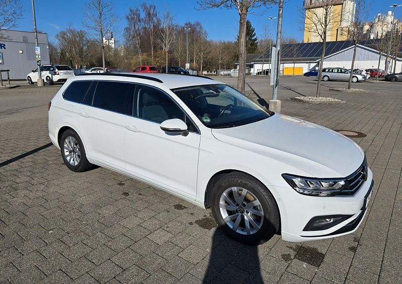 Gebraucht VW Passat 200 PS (147 kW) 2021 Weiß Kombi