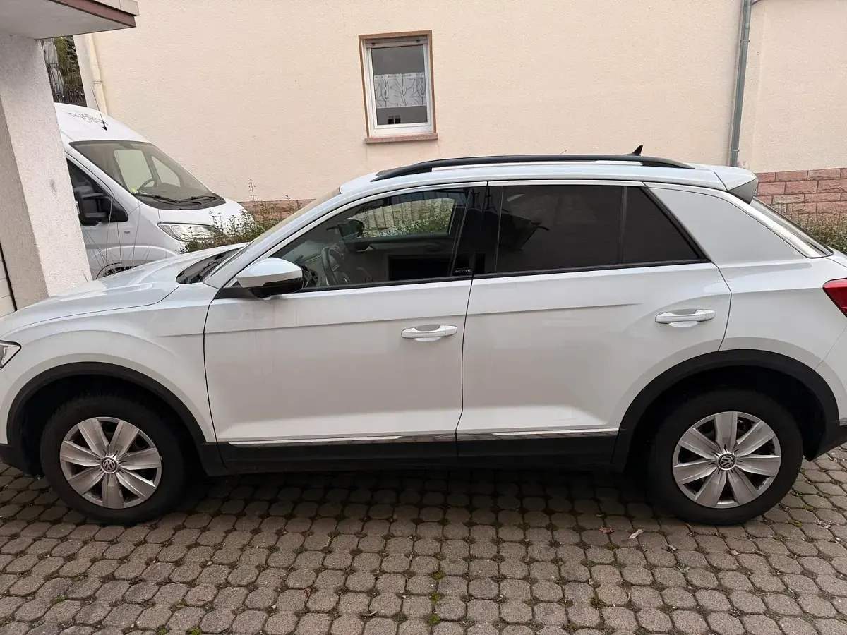 Używany VW T-Roc Active 116 KM (85 kW) 2021 Biały SUV