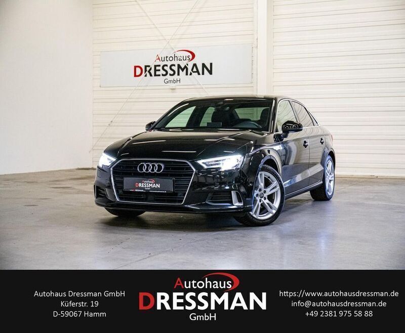 Mythosschwarz metallic Gebraucht 2017 Audi A3 Sport Limousine | 18.840 € (Fairer Preis) - Bild 1/4