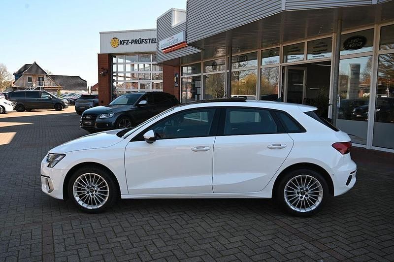 Gebraucht Audi A3 Advanced Plus 116 PS (85 kW) 2023 Weiß Limousine