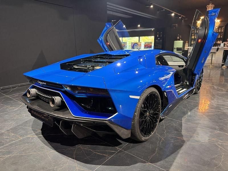 Second-hand Lamborghini Aventador 780 CP (573 kW) 2022 Albastru Coupe