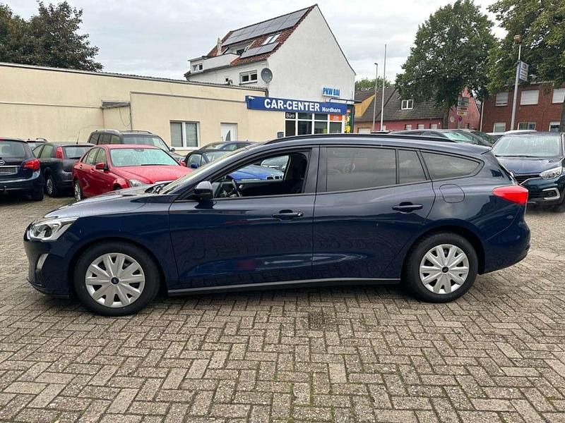 Gebraucht Ford Focus 125 PS (91 kW) 2018 Blau Kombi