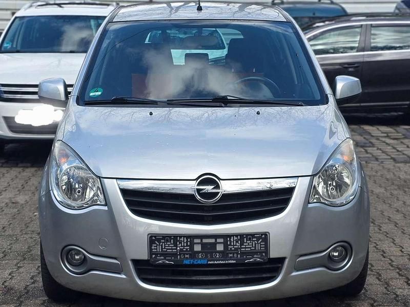 Gebraucht Opel Agila Edition 86 PS (63 kW) 2008 Stahlsilber Kleinwagen