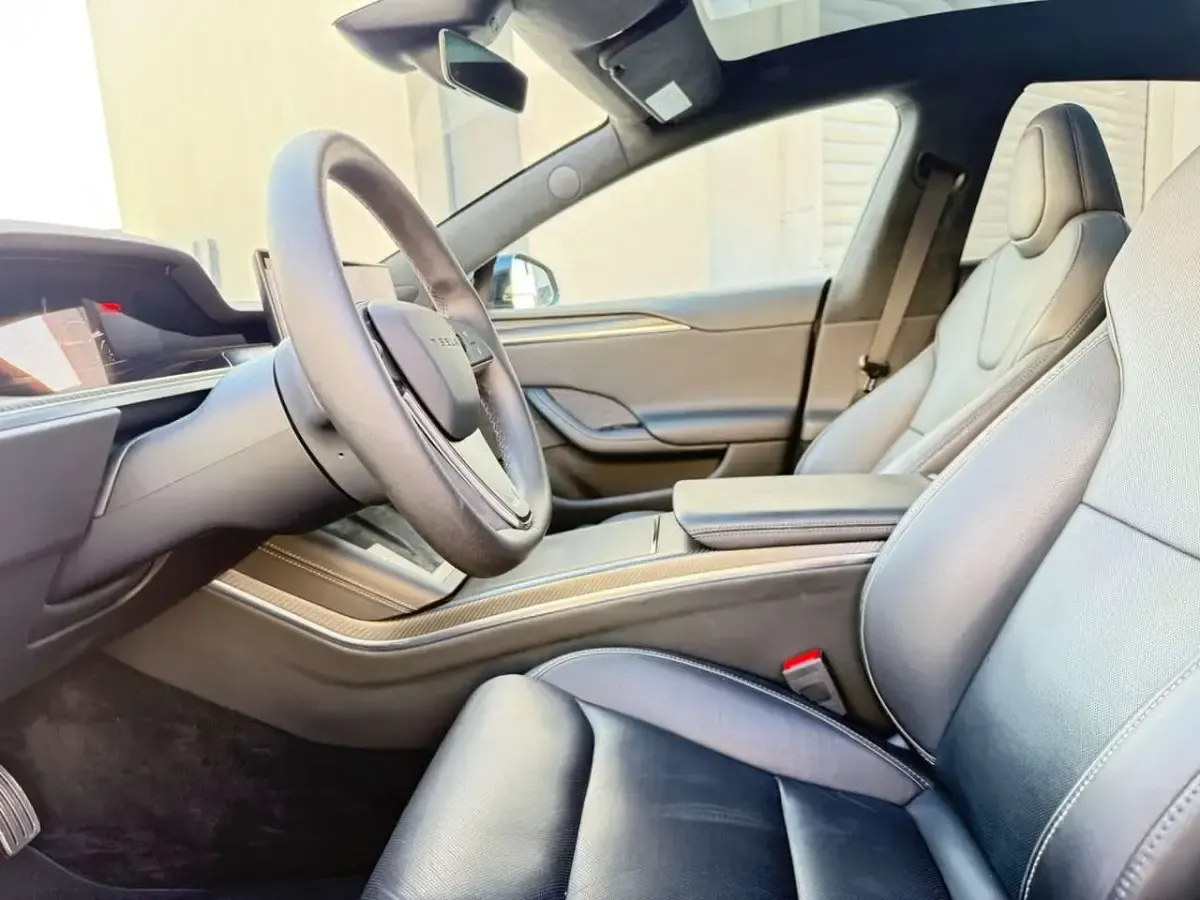 Usado Tesla Model S Plaid 759 kW (1033 CV) 2023 Negro Utilitario