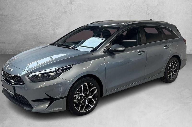 Silber Neu 2025 Kia Ceed Style Kleinwagen | 26.890 € (Fairer Preis) - Bild 1/4