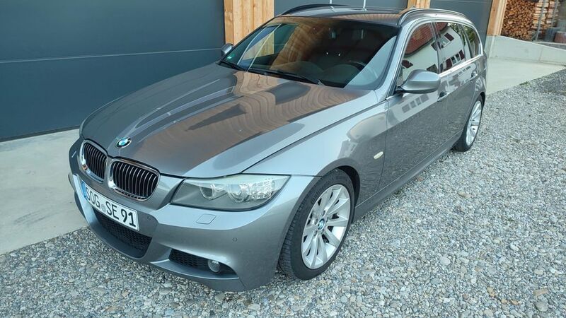 Gebraucht BMW 330 Performance 245 PS (180 kW) 2010 Grau Kombi