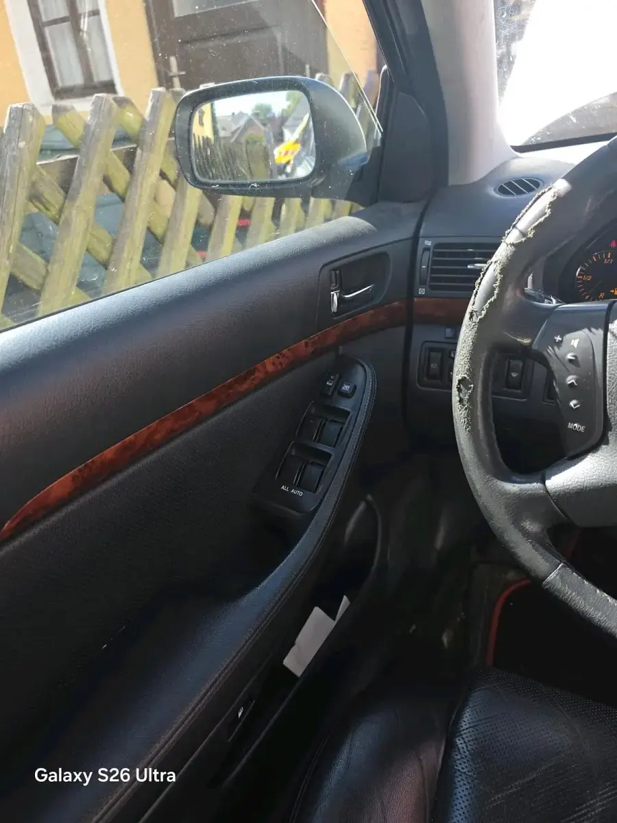 Gebraucht Toyota Avensis 120 PS (88 kW) 2004 Grau Kombi