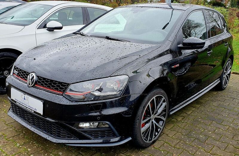Schwarz Gebraucht 2016 VW Polo Sport Kleinwagen | 16.810 € (Etwas zu teuer) - Bild 1/4