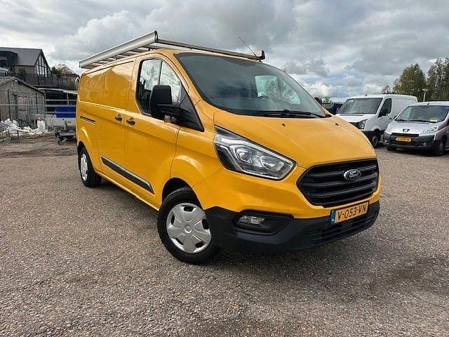 Gelb Gebraucht 2019 Ford Transit Custom Trend Limousine | 8.300 € (Superpreis) - Bild 1/4