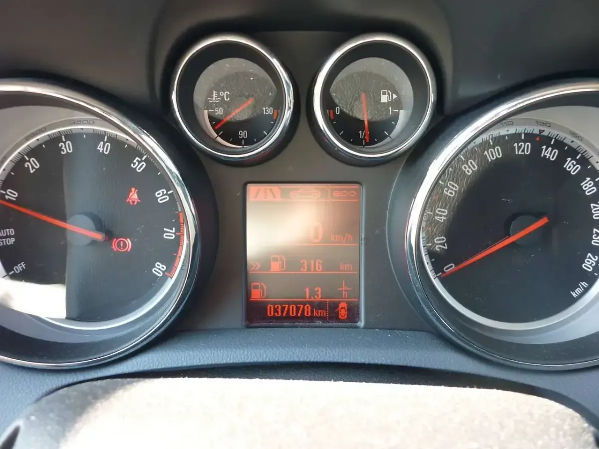 Gebraucht Opel Mokka Innovation 140 PS (102 kW) 2015 Platinanthrazit SUV