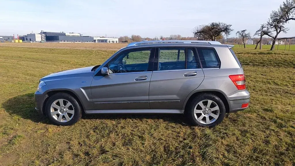 Gebraucht Mercedes GLK220 170 PS (125 kW) 2011 Grau SUV