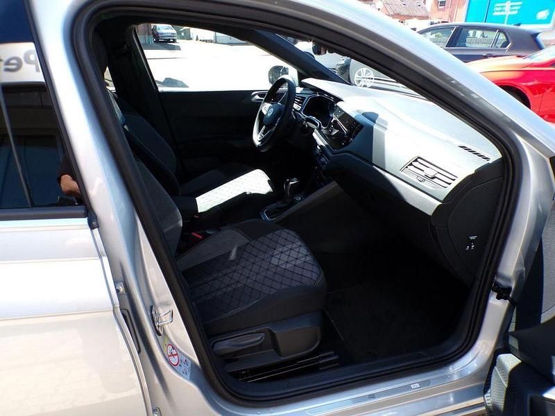 Gebraucht VW Taigo R-line 116 PS (85 kW) 2025 Silber SUV