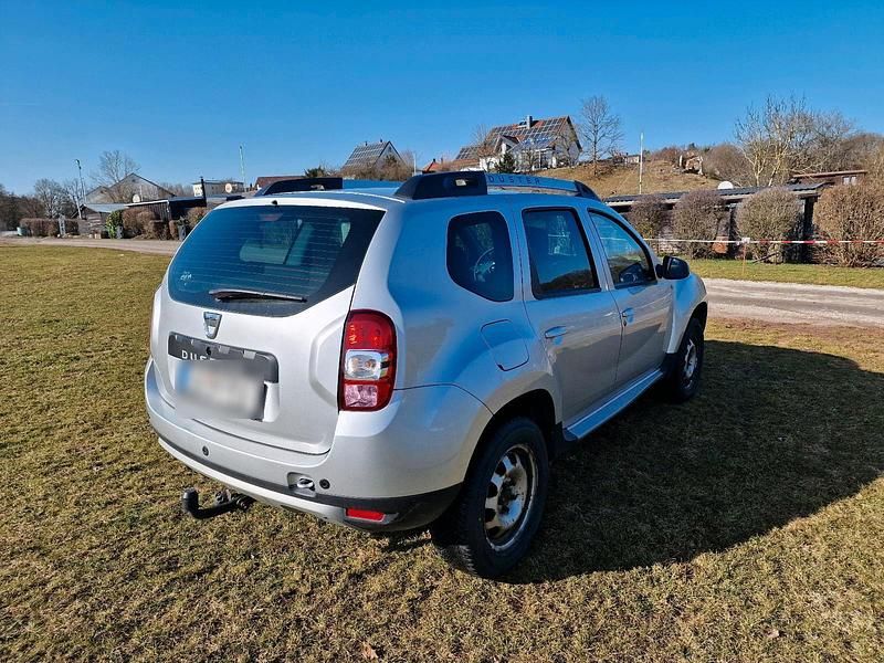 Gebraucht Dacia Duster 125 PS (91 kW) 2015 Silber SUV