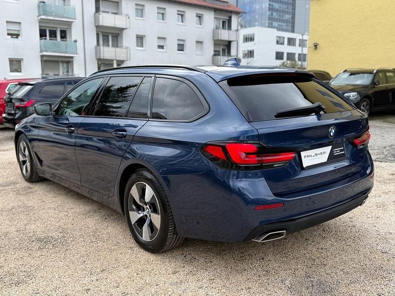 Gebraucht BMW 520 190 PS (139 kW) 2021 Phytonicblau Kombi