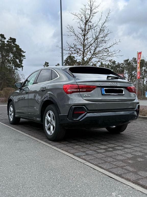 Gebraucht Audi Q3 Sportback S-Line 150 PS (110 kW) 2022 Grau SUV