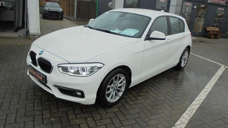 Gebraucht BMW 116 Advantage 109 PS (80 kW) 2018 Weiß Kleinwagen