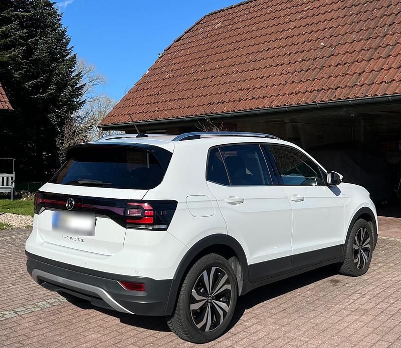 Gebraucht VW T-Cross Style 150 PS (110 kW) 2024 Weiß SUV