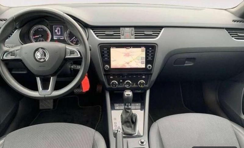 Second-hand Skoda Octavia Style 190 CP (139 kW) 2019 Gri Break