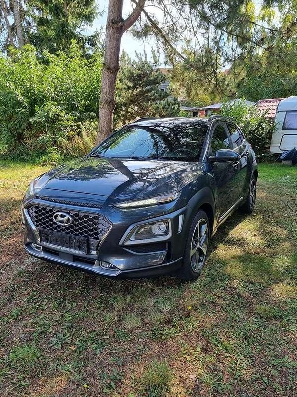 Grau Gebraucht 2019 Hyundai Kona Style SUV | 17.000 € (Guter Preis) - Bild 1/4