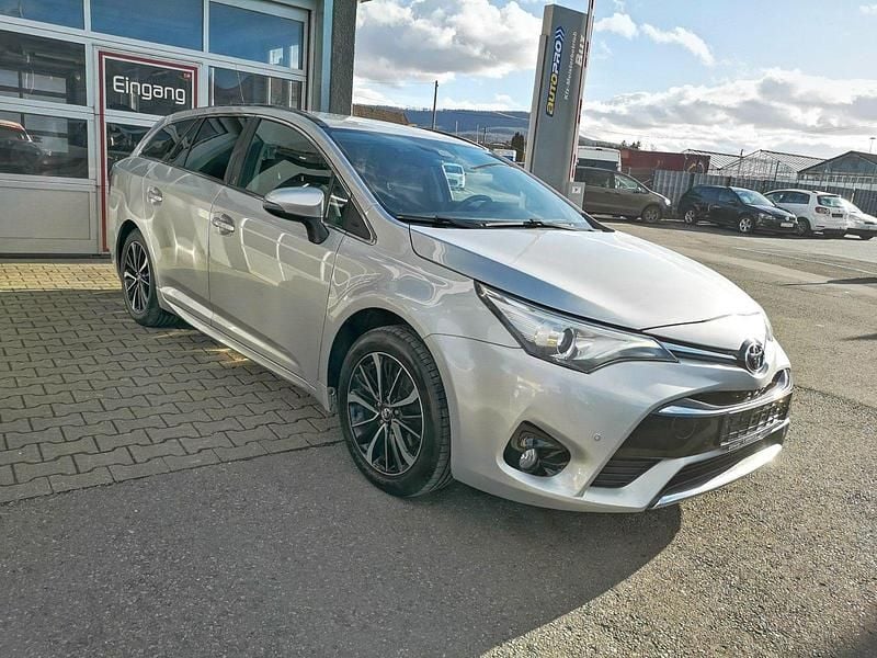 Gebraucht Toyota Avensis 147 PS (108 kW) 2019 Silber Kombi