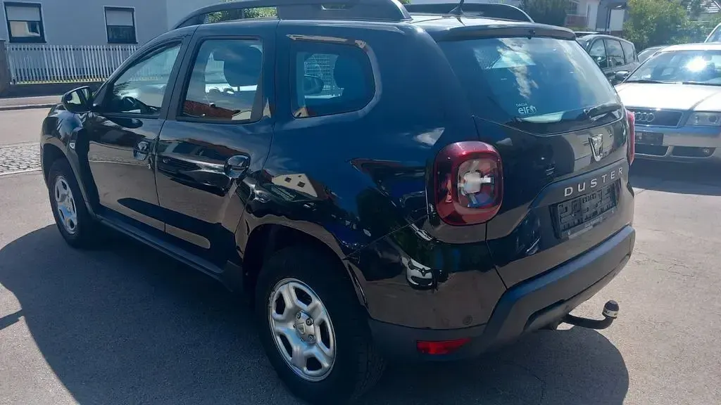 Gebraucht Dacia Duster Comfort 114 PS (83 kW) 2018 Schwarz SUV