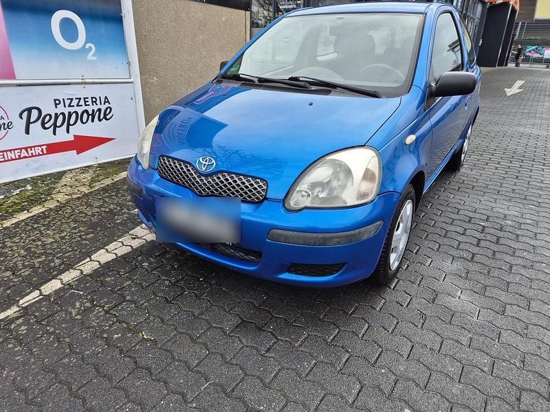 Blau Gebraucht 2003 Toyota Yaris Kleinwagen | 1.450 € (Fairer Preis) - Bild 1/4