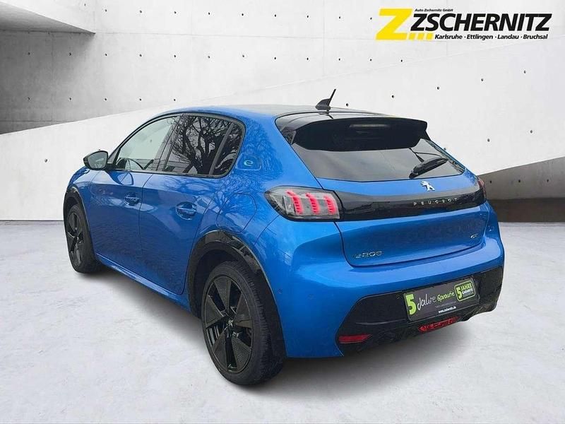 Gebraucht Peugeot 208 GT 100 kW (136 PS) 2022 Blau/typ aussenverkleidung met Kleinwagen