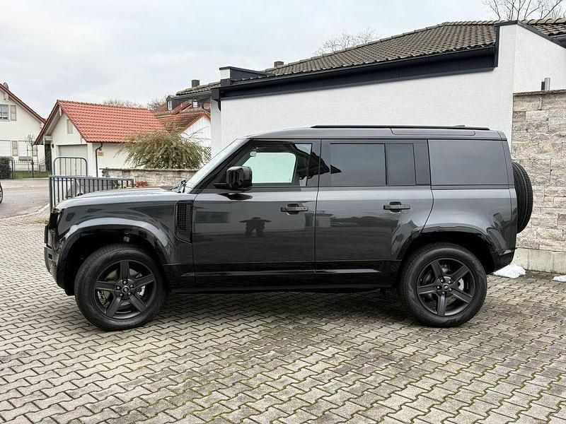 Neu Land Rover Defender SE Dynamic 249 PS (183 kW) 2025 Grau SUV