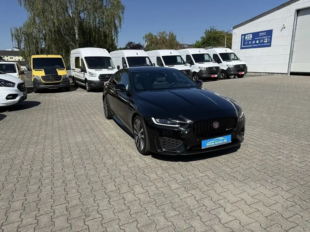 Gebraucht Jaguar XE R-Dynamic 250 PS (183 kW) 2023 Schwarz Limousine