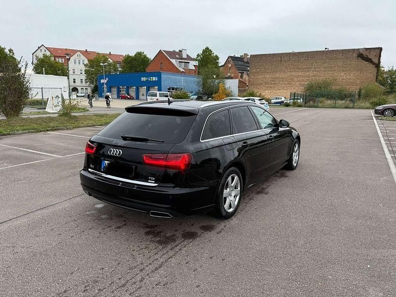 Gebraucht Audi A6 Ambiente 190 PS (139 kW) 2016 Schwarz Kombi