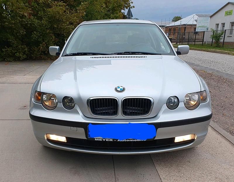 Silber Gebraucht 2002 BMW 316 Limousine | 1.350 € (Guter Preis) - Bild 1/4