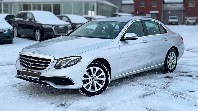Gebraucht Mercedes E200 150 PS (110 kW) 2017 Silber Limousine