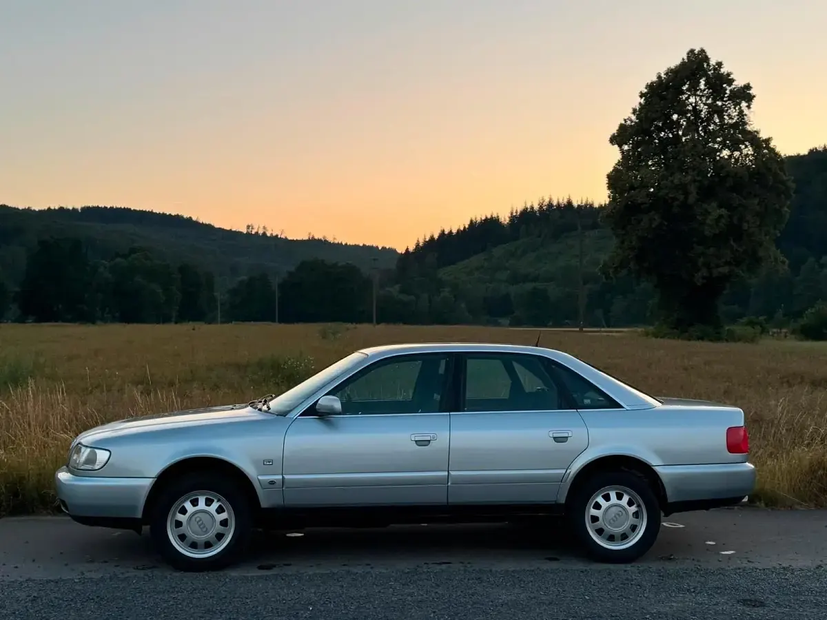 Gebraucht Audi 100 150 PS (110 kW) 1995 Silber Limousine